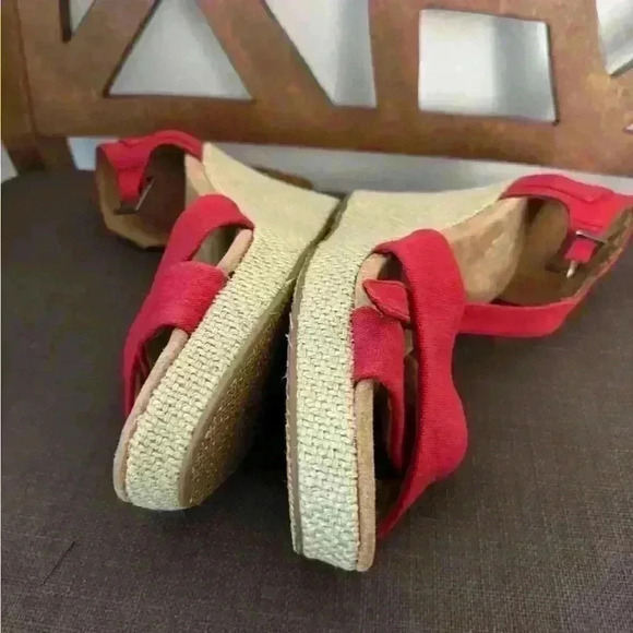 Red Toms wedges, sz 9W New with out tag - Picture 6 of 9